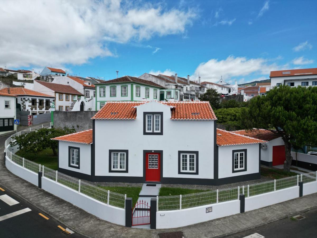 Angra Charming Suites By Seewest Angra do Heroísmo Exterior foto