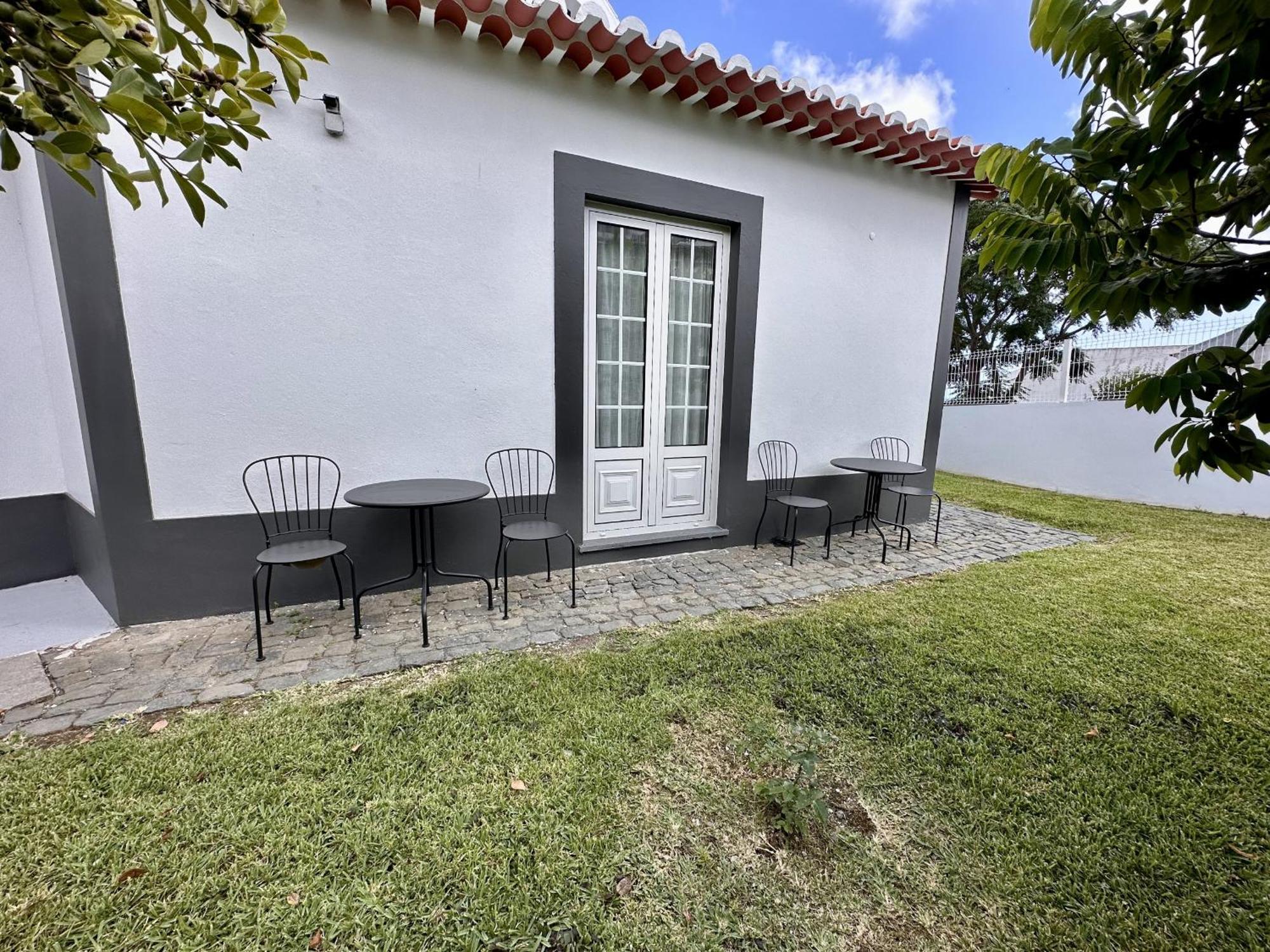 Angra Charming Suites By Seewest Angra do Heroísmo Exterior foto